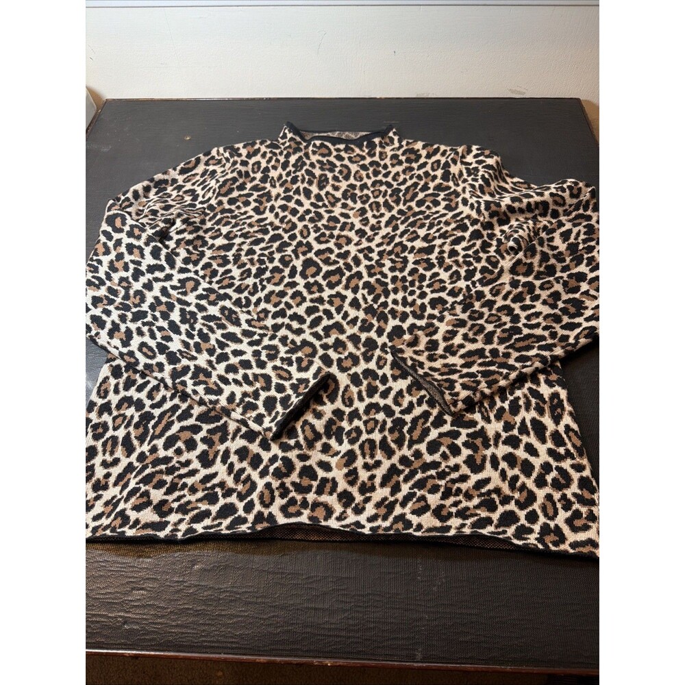 89th Madison LEOPARD PRINT MOCK NECK SWEATER L